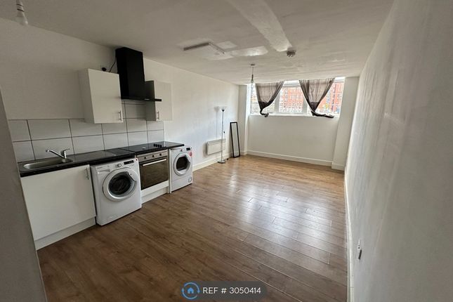 Flat, Central House Great Central Street, Leicester photo 3