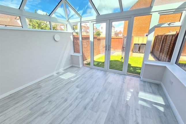 1, Cerne Avenue, Gillingham photo 2