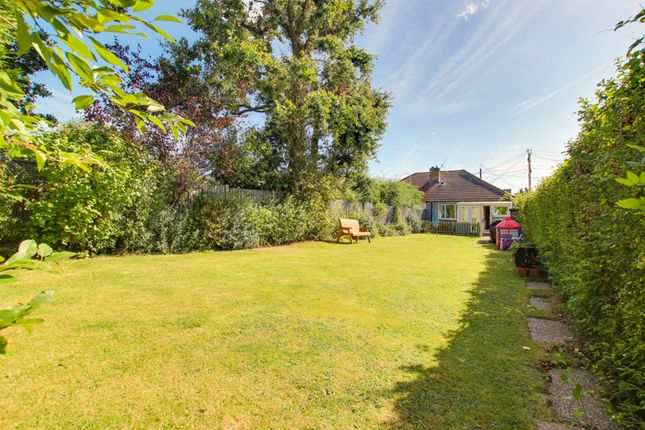 Bungalow for sale in Waverley Crescent, Wickford