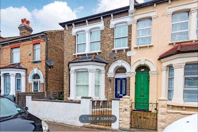 B Longley Road, London photo 3