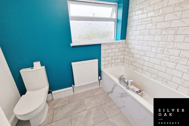 18 Emma Street, Llanelli photo 3