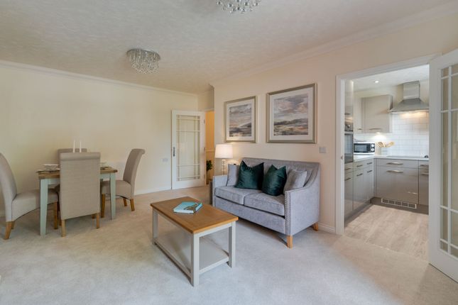 Apt 26, Lewis Carroll Lodge, St Margaret's Road, Cheltenham photo 3