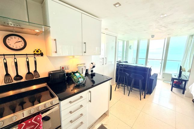 Apartment, Newquay photo 5