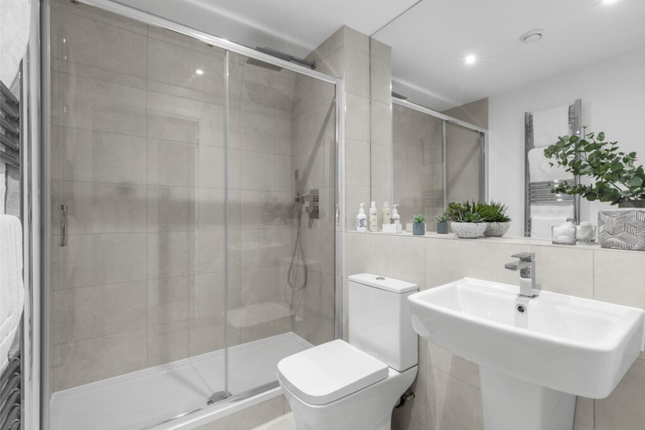 Flat 6, 65-69, London Road, Buckinghamshire photo 3