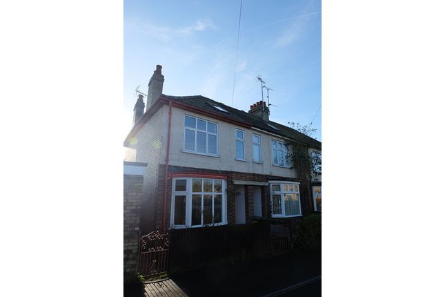 End terrace house to rent in Water Street, Chesterton, Cambridge