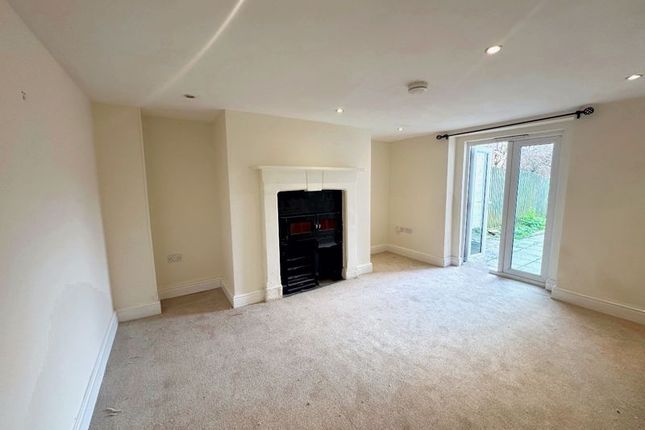 Thumbnail Flat to rent in Millbrook Place, Lansdown, Stroud