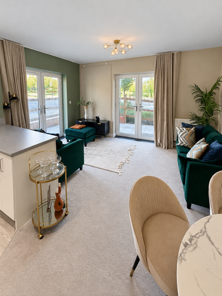 2, Castle Hill Drive, Ebbsfleet Valley photo 3