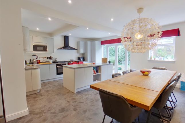 14, Knights Bank Road, Fareham photo 2