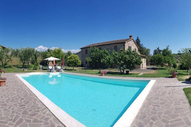 Thumbnail Country house for sale in Cinigiano, Cinigiano, Toscana
