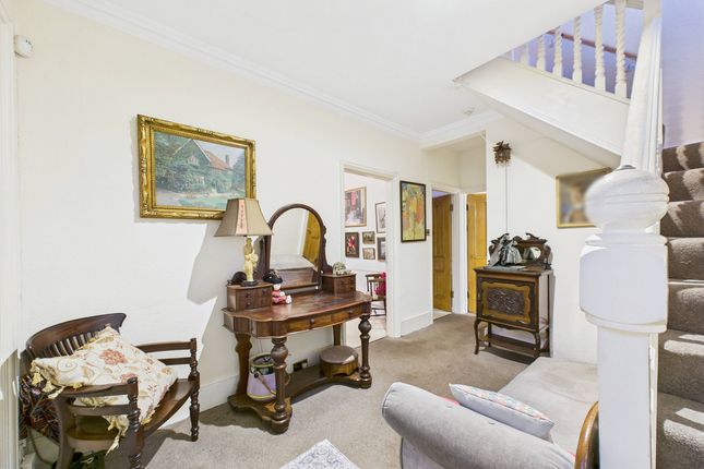 8, Roy Road, Northwood photo 3
