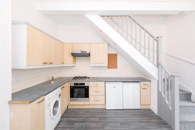196a, Prospect Road, Woodford Green photo 2