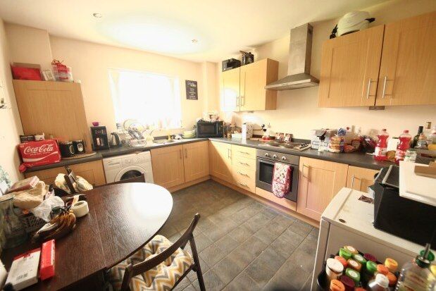 Flat to rent in Ings Court, York