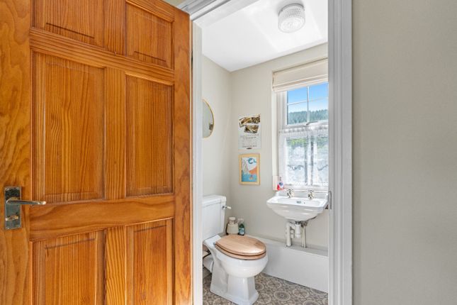 Gamlyn Cottage, Cwmrheidol, Aberystwyth photo 4