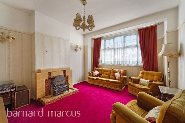 Terraced house for sale in Farmhouse Road, London