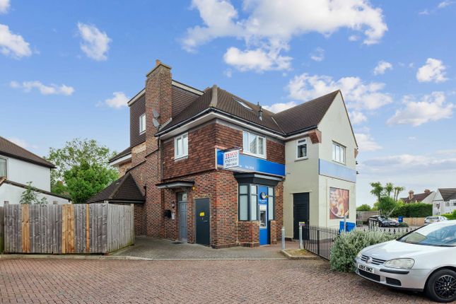 Thumbnail Flat for sale in Ruxley Lane, West Ewell