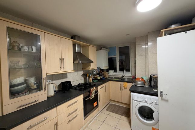 Harberson Road, London photo 3