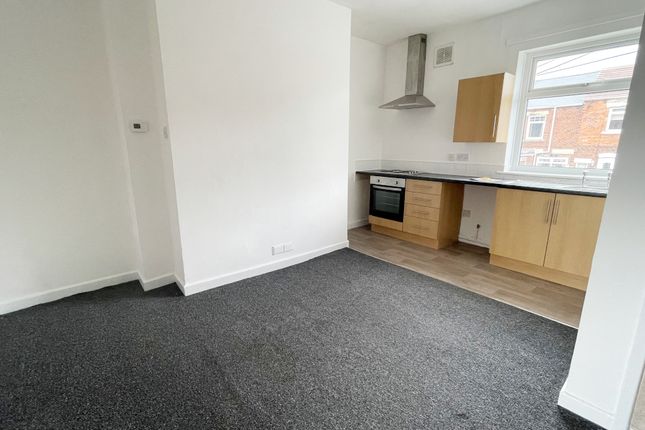 20a, Prospect Terrace, Stanley photo 4