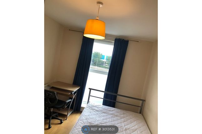 Parkhouse Court, Hatfield photo 4