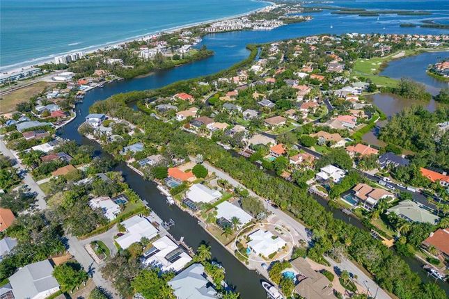 Property for sale in 690 Longview Dr, Longboat Key, Florida, 34228, United States Of America