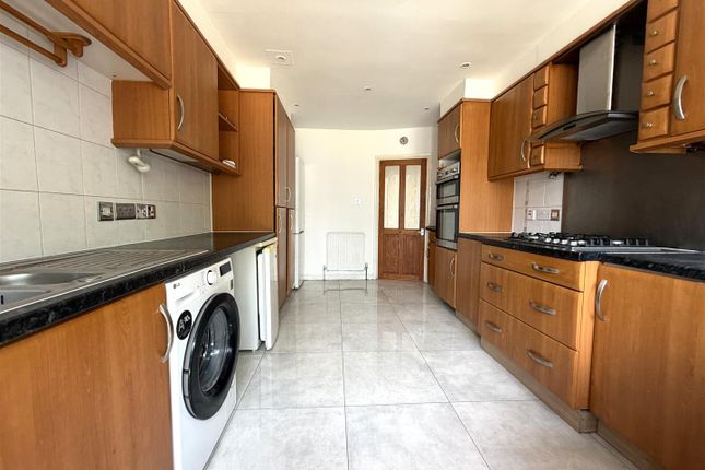 97, The Greenway, Uxbridge photo 2
