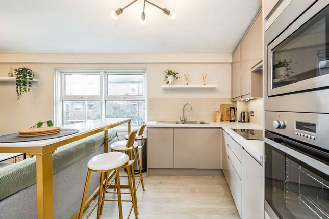 Flat 2, Cervantes Court, Ruston Mews, London photo 4