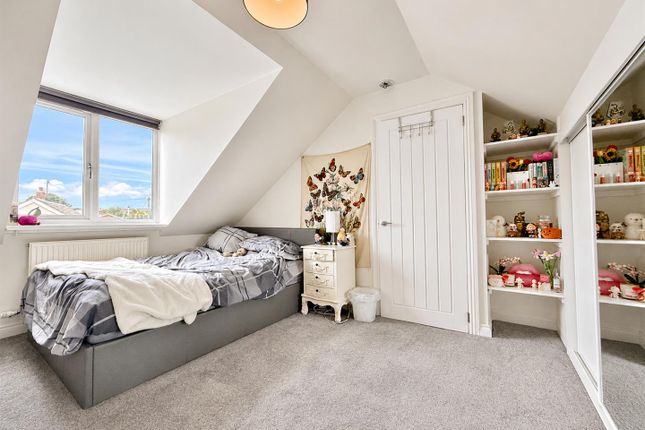 The Palms, 35, Elliott Grove, Brixham photo 4