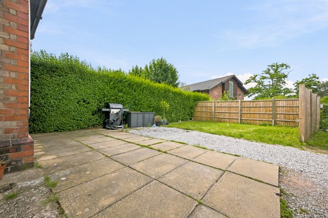 1, Knutsford View, Altrincham photo 4