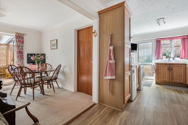 21, Oldfield Rise, Whitwell photo 3