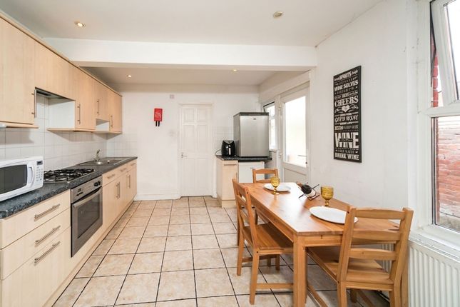 72 Wantage Road, Reading photo 3