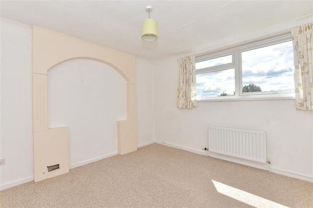 Flat for sale in Victoria Drive, Southdowns South Darenth, Dartford, Kent