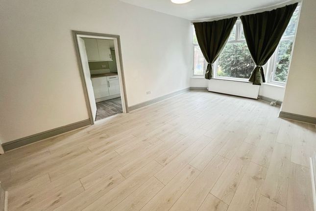 Flat 2,, 56 Bromwich Street, Bolton photo 2