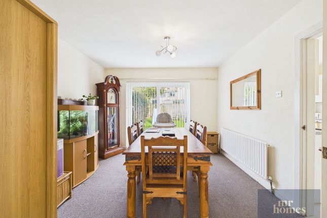 20, Cae Newydd Close, Cardiff photo 3