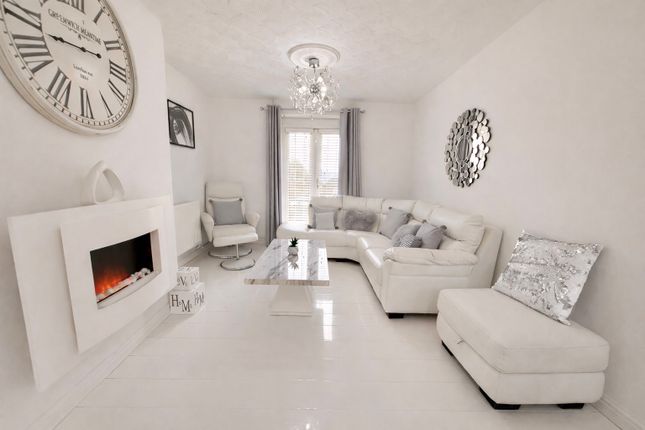 2, First Avenue, Merthyr Tydfil photo 3