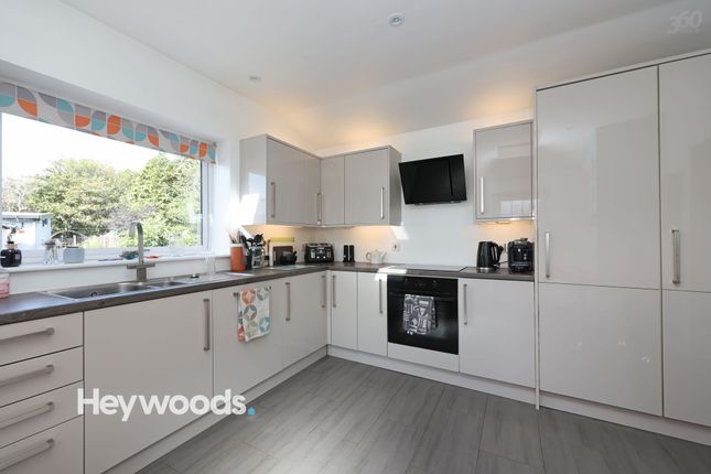 53 Highfield Drive, Stoke-On-Trent photo 3