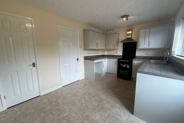 20 Lindrick Close, Grantham photo 5