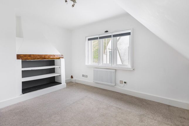 Flat to rent in Fore Street, Hertford