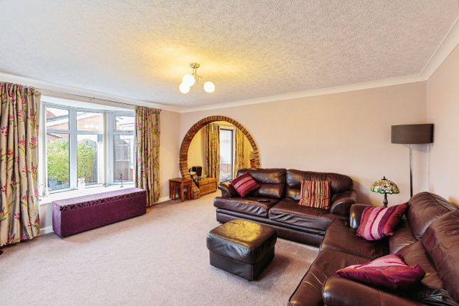 2a, Carr Head Lane, Poulton-le-Fylde photo 2