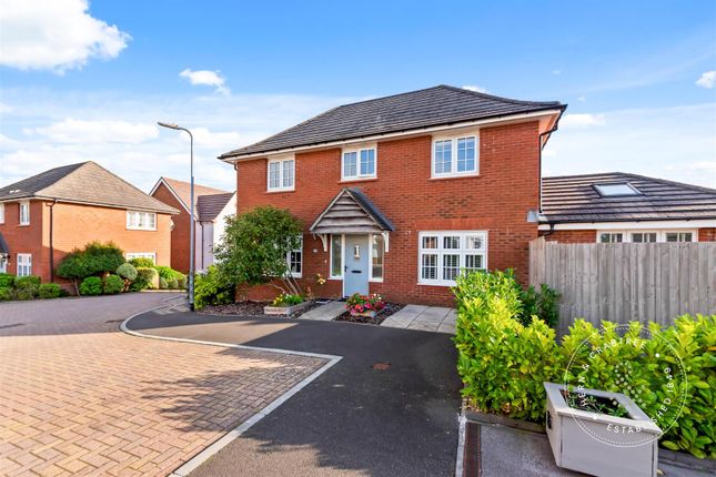 3-bed detached on Clos Goch, Cardiff, £475,000