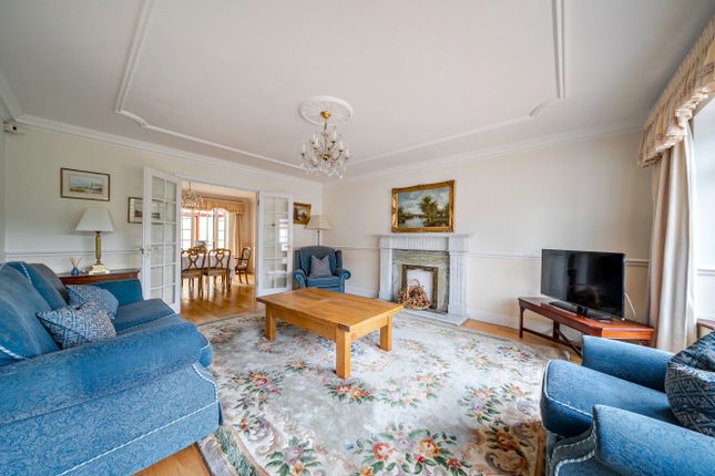 16, Copley Dene, Bromley photo 2
