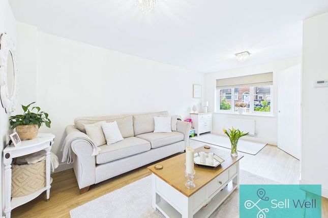 10, Hurstfield Road, Manchester photo 4