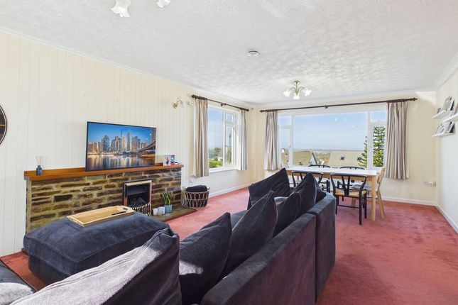 Waverley, 22, Mount Ambrose, Redruth photo 2