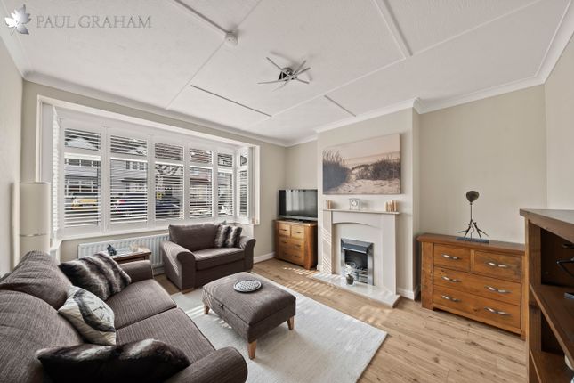 4, Highview Avenue, Wallington photo 3
