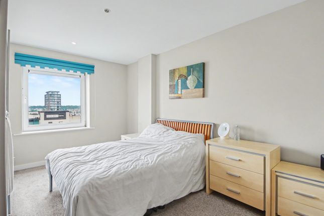Apartment 807, Imperial Point, The Quays, Salford photo 4