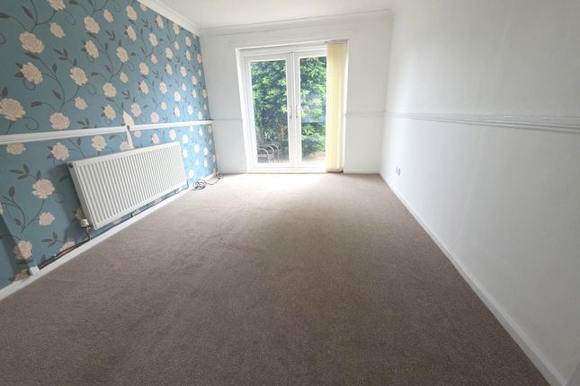 15 Andover Close, Barry photo 3