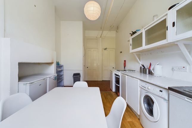 12 2F1, Woodburn Terrace, Edinburgh photo 4