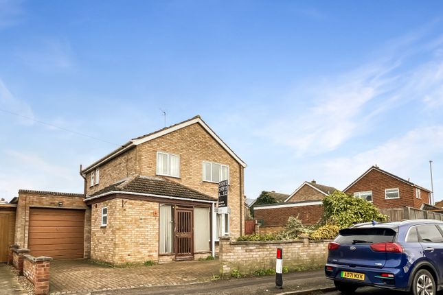 Thumbnail Detached house for sale in Chelwood Road, Cherry Hinton, Cambridge