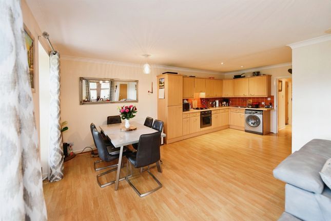 Flat for sale in Elmbank Avenue, Kilmarnock