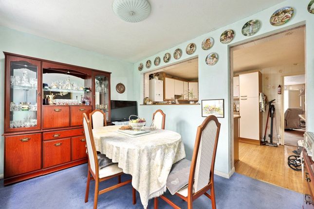 26, Davy Close, Cornwall photo 4