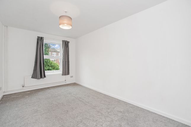 Flat for sale in Galsworthy Close, London