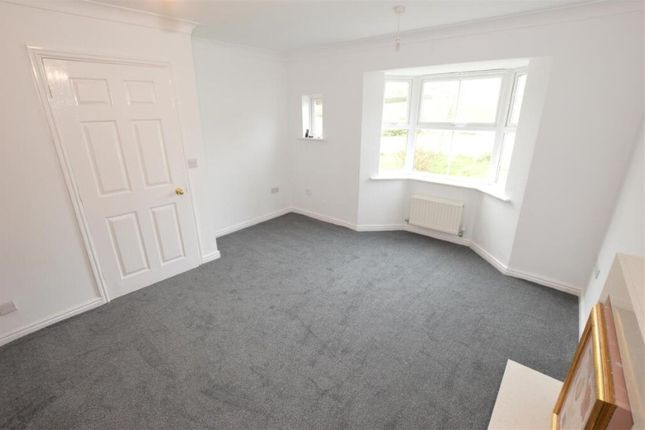 93 Dale Grove, Leyburn DL8 5GA photo 2